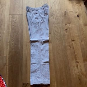 Men’s Light gray slim fit stretch dress pants.